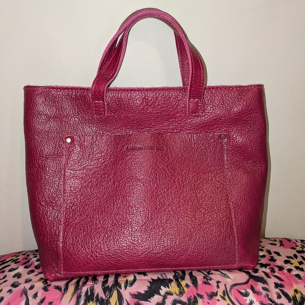 Orchid Medium Crossbody Tote
